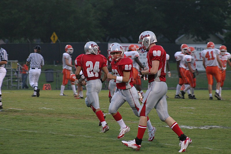 ../Images/fball083107_021.JPG
